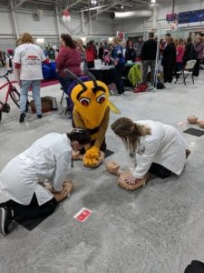 Stinger learns how to do hands-only CPR at the #bingheartwalk