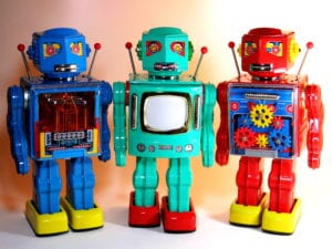Image of toy robots by D.J. Shin, via Wikimedia Commons.