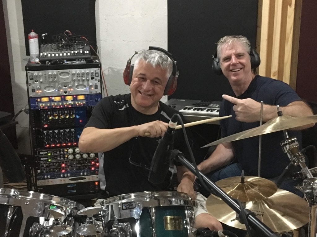 Laurence Elder (right) with Carlomagno Araya in Costa Rica.