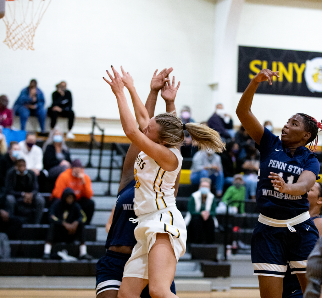 Women's Basketball in action