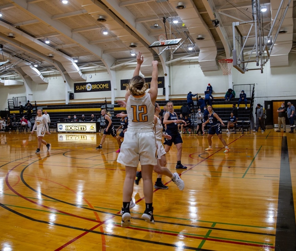 SUNY Broome Women's basketball against the Lakers from Finger Lakes CC
