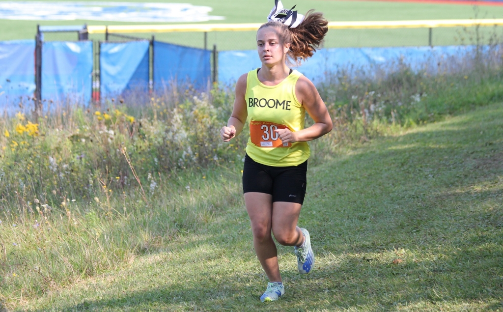 Two cross country runners finished in the top 5 Saturday at the 5K Bruce Bridgeman XC Invitational. Aja Jackson (21:57.1) placed 2nd.
